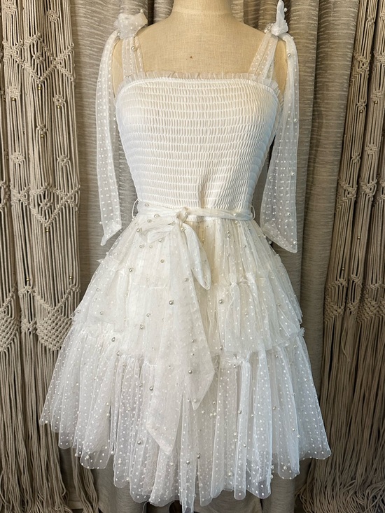 Francesca's Collections Dresses & Skirts - Francesca’s Limelight White Tulle Pearl Mini Dress Small NWT Bridal Shower Party